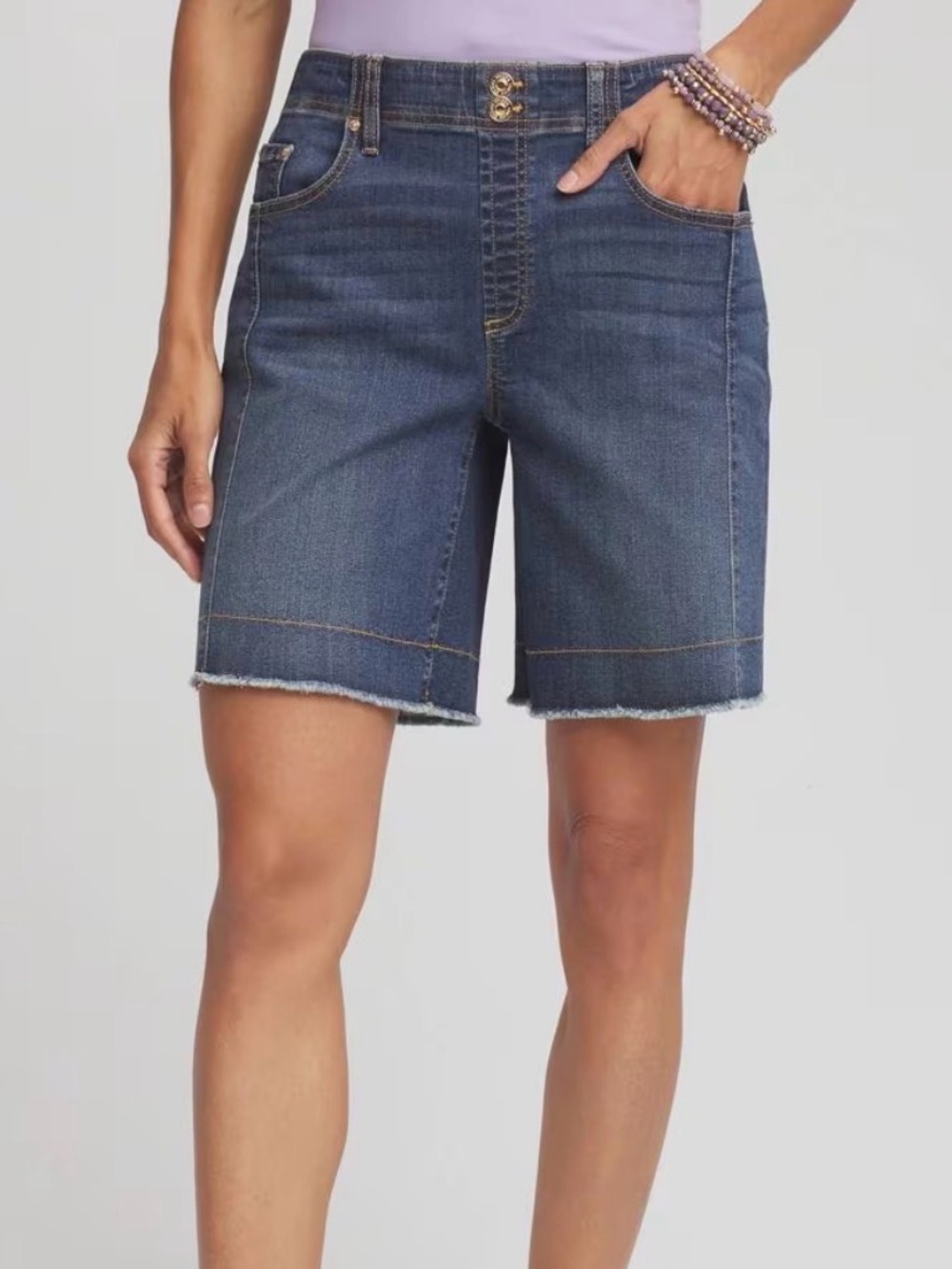 Chico’s Women’s Pull On Fray Hem Denim Lightweight Shorts Sz 10 Summer Preppy
